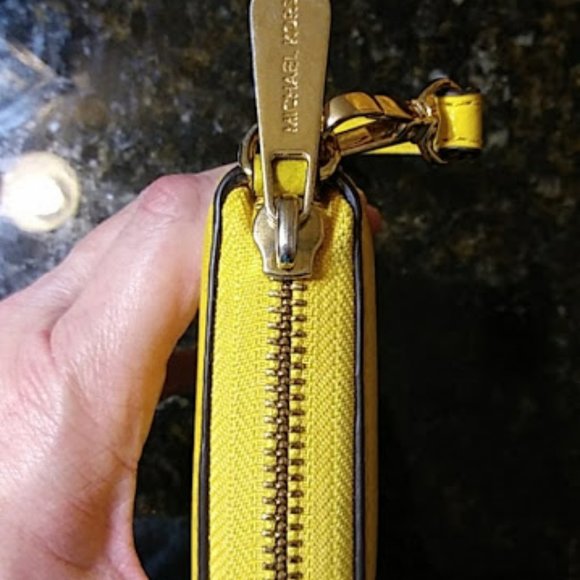 Authentic Yellow Michael Kors Bag and Wallet - Picture 13 of 15